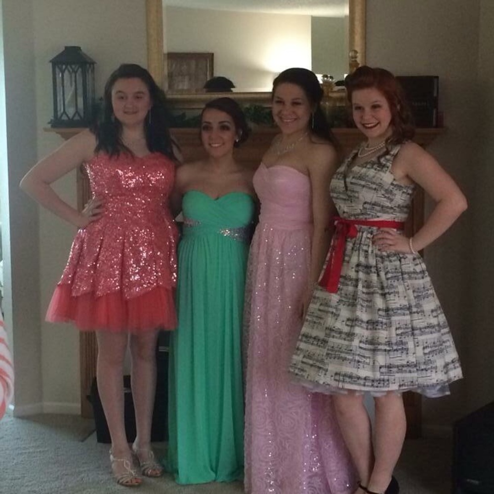 Prom Dress - Picture 2 of 6